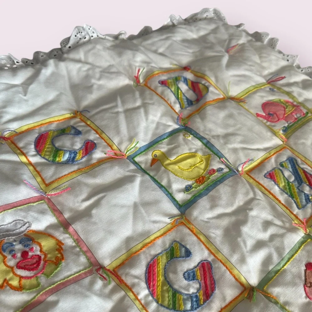 Vintage Handmade ABC Baby Blanket Top Embroidered Wall Hanging Ruffle Hem Decor